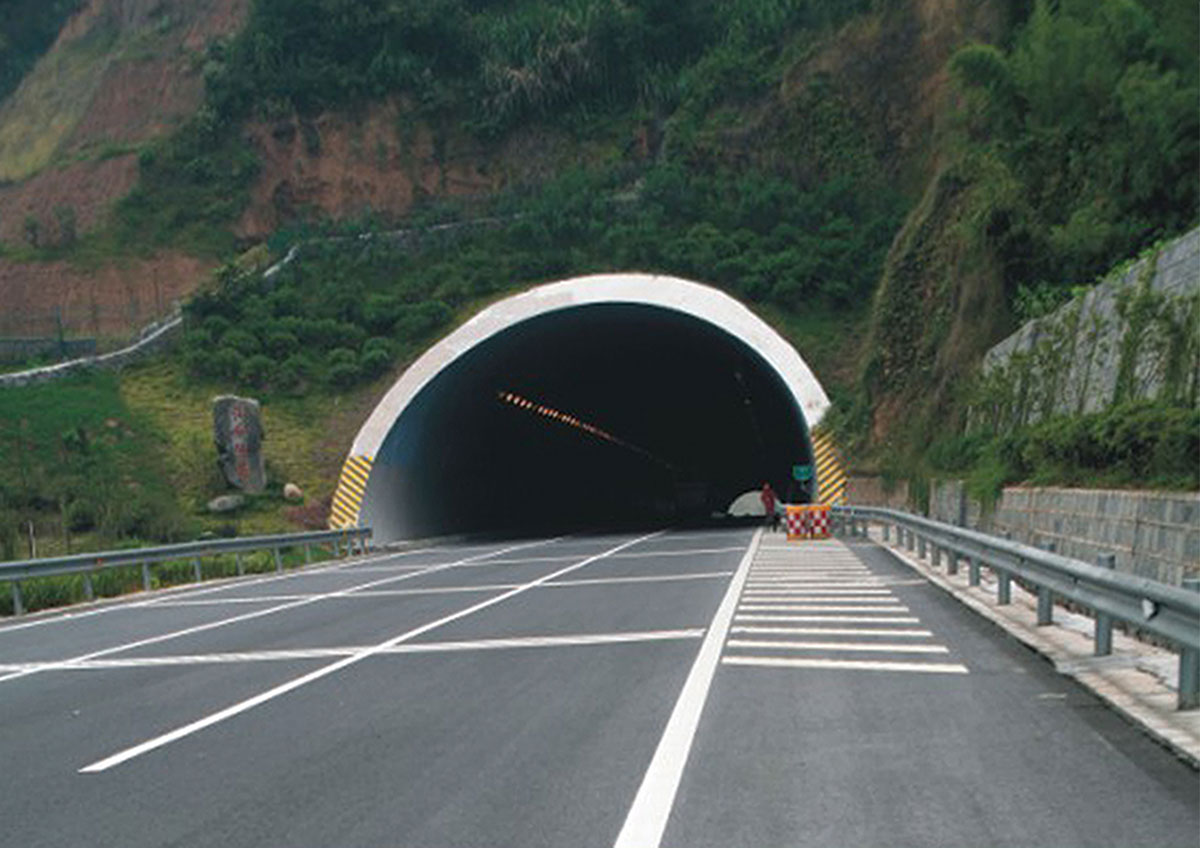 深圳深龙高速公路隧道